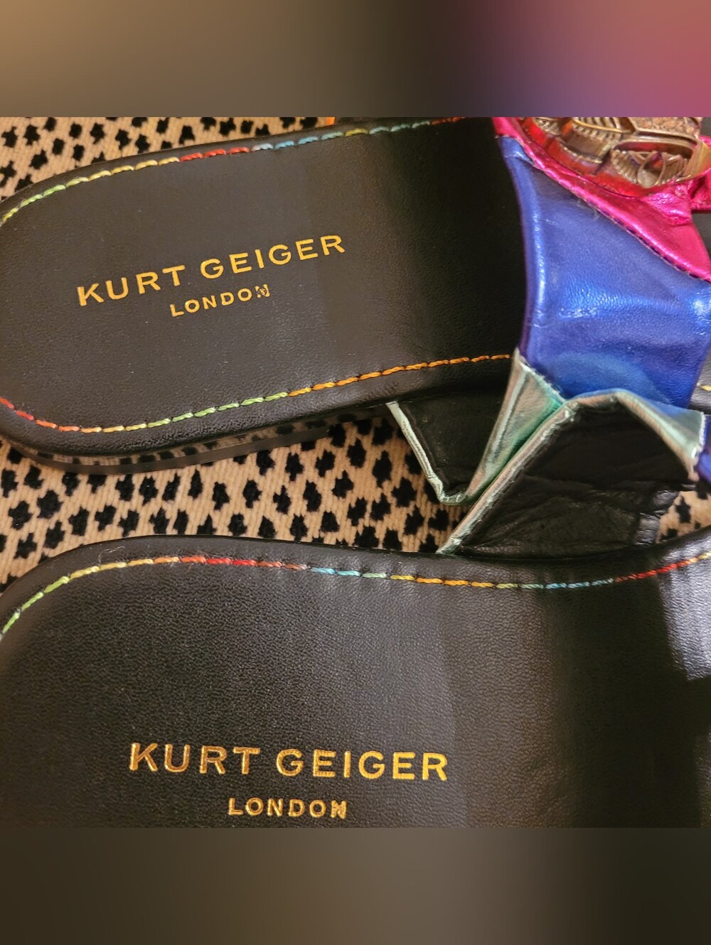 Kurt Geiger London Kensington T-bar Sandals. Flip Flops - Picture 3 of 5